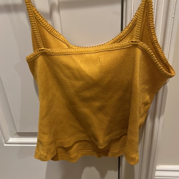 Golden tank - Picture 2 of 3